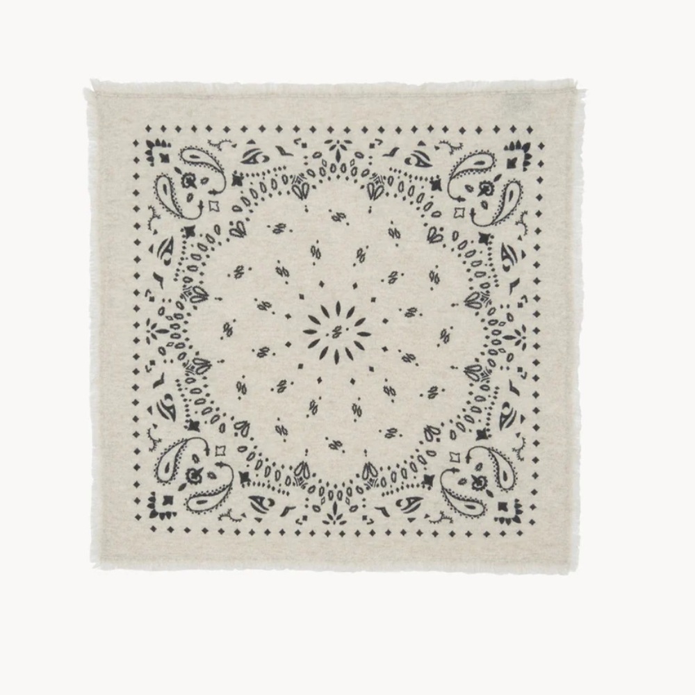 Kujten Small Hachiko Bandana Scarf in White/Cream (NWOT)